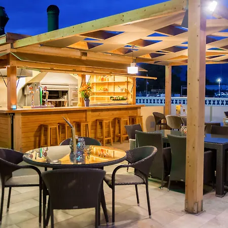 Noguera Hotel 2*